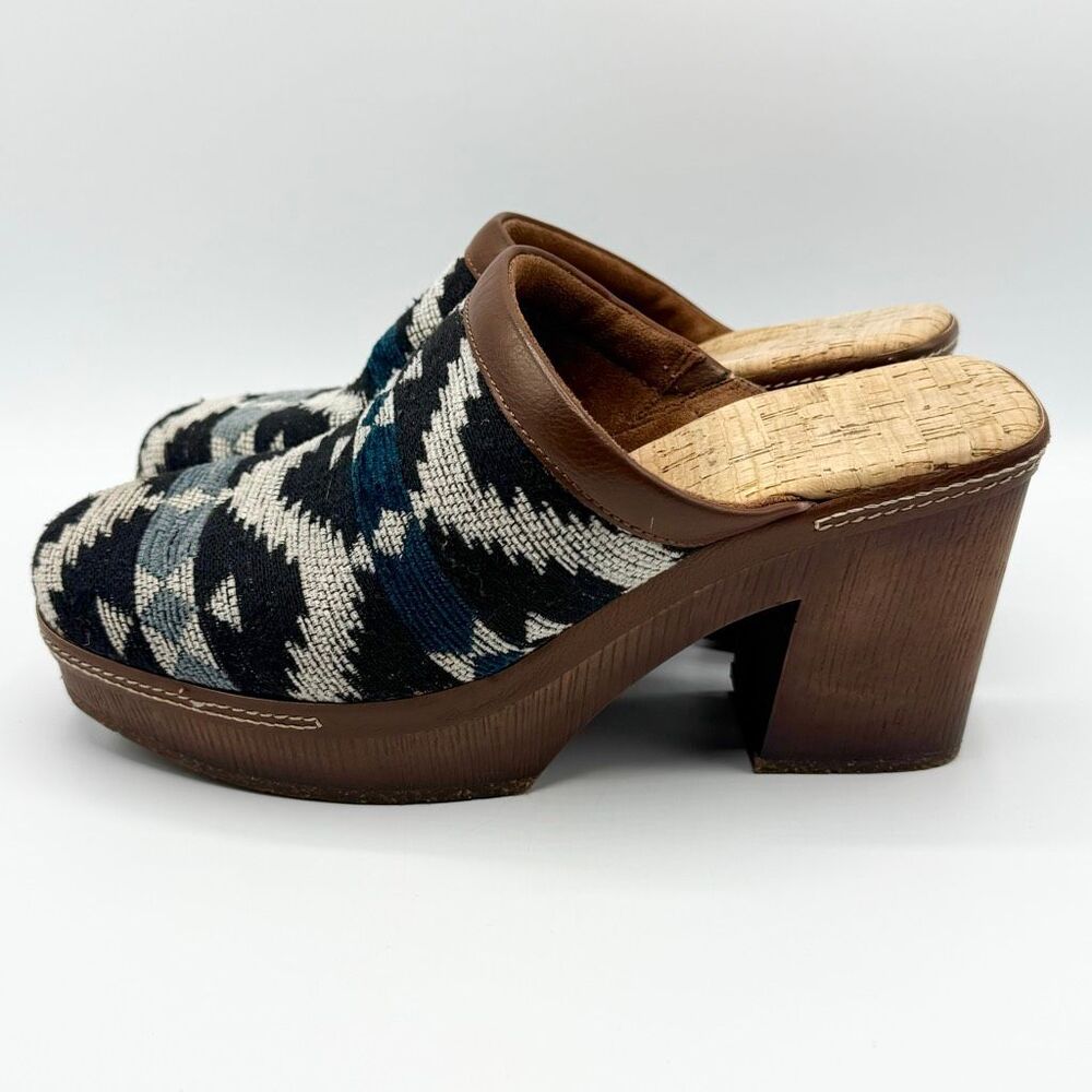Korks Platform Lori Clogs In Aztec Blue White Bla… - image 6